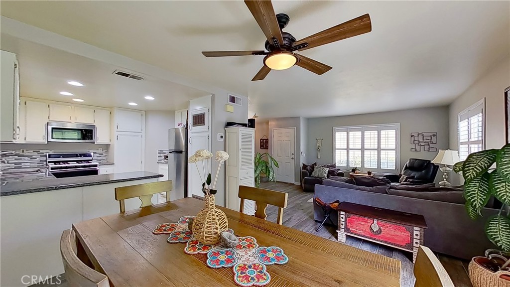 Photo 8 of 41 of 18824 Vista Del Canon D condo