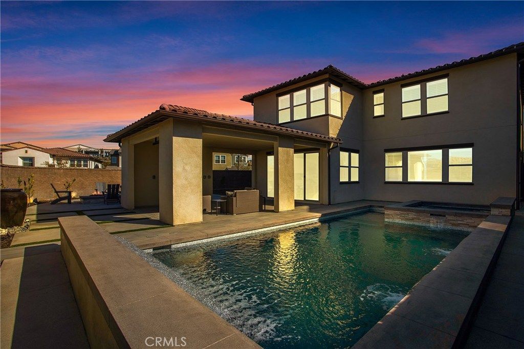 listing image 130720535529432235713