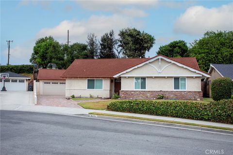 A home in La Mirada