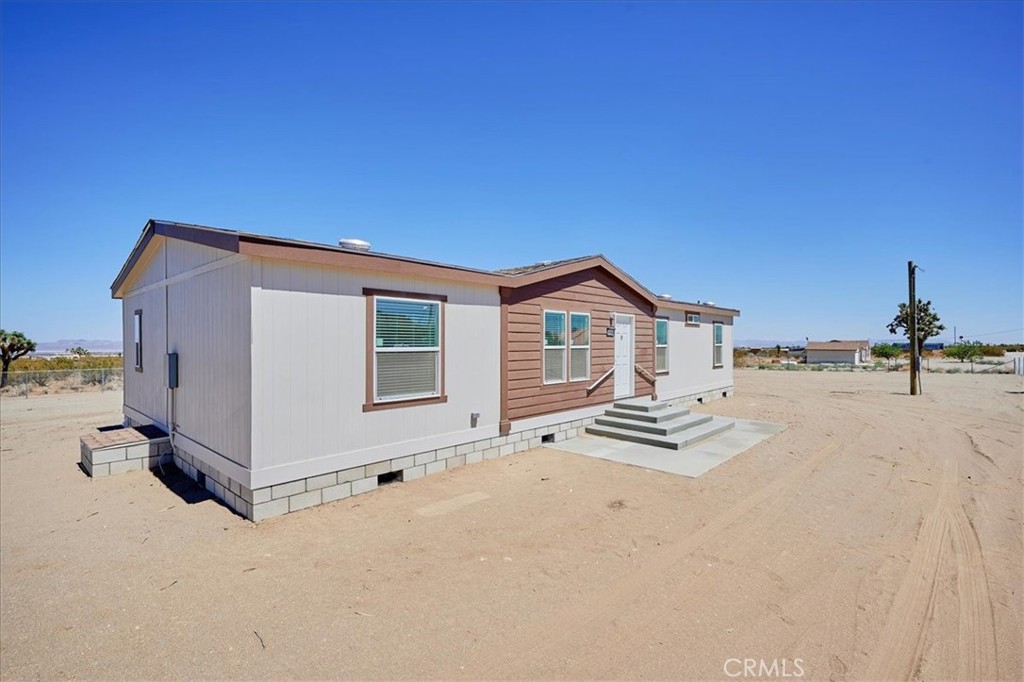 View Pinon Hills, CA 92372 house