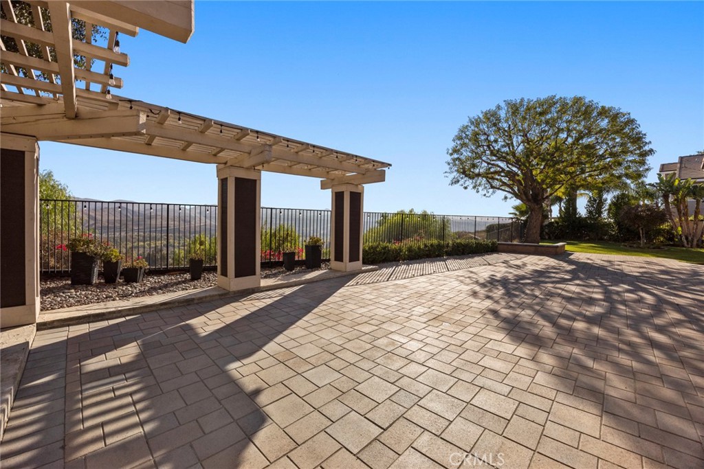 Montecito (old) (MNTO) - Residential