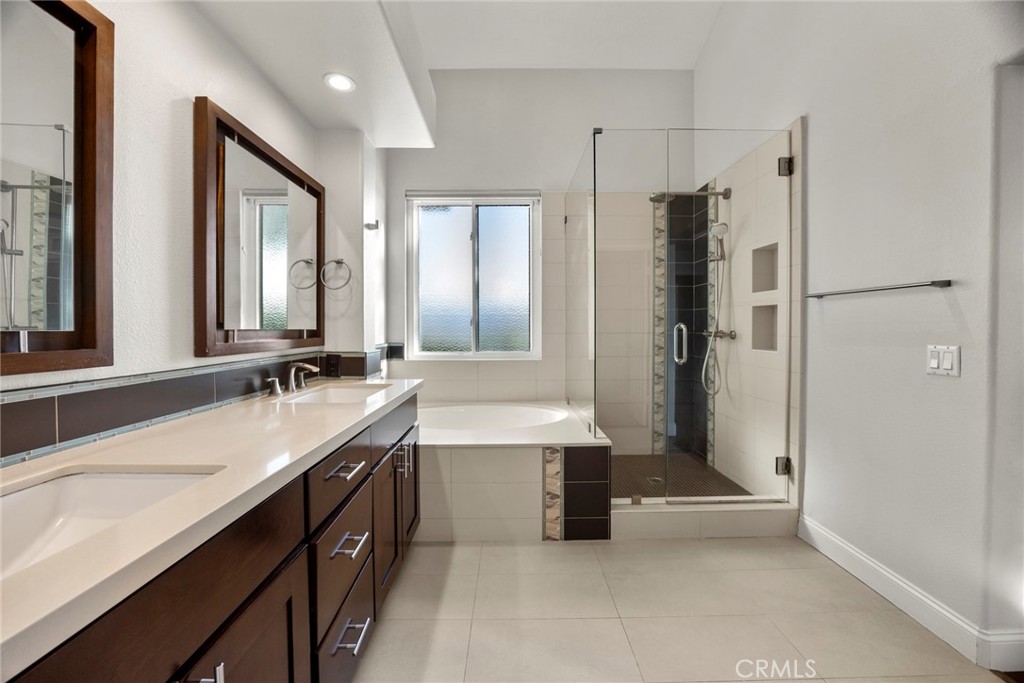 Montecito (old) (MNTO) - Residential