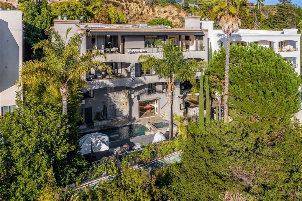 7218 Mulholland Drive