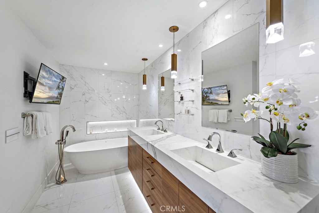 Aliso Laguna (AL) - Residential