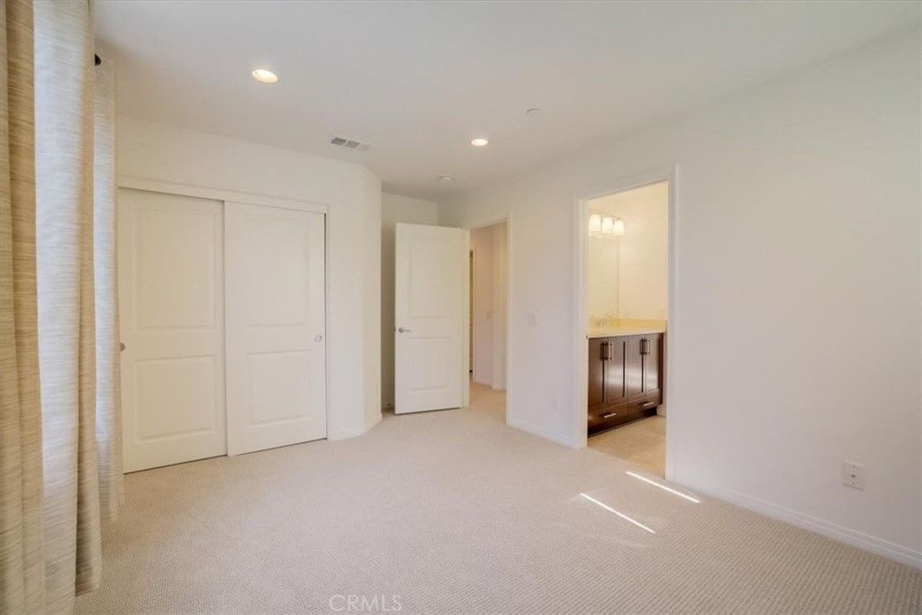 listing image 130720096530690700426