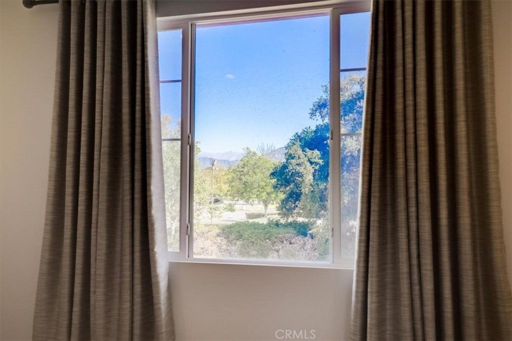 listing image 130727261347673544966