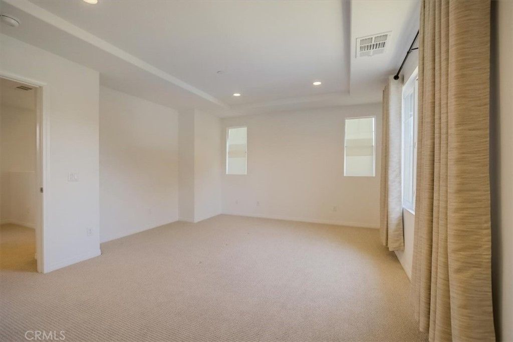 listing image 130729826578079279982