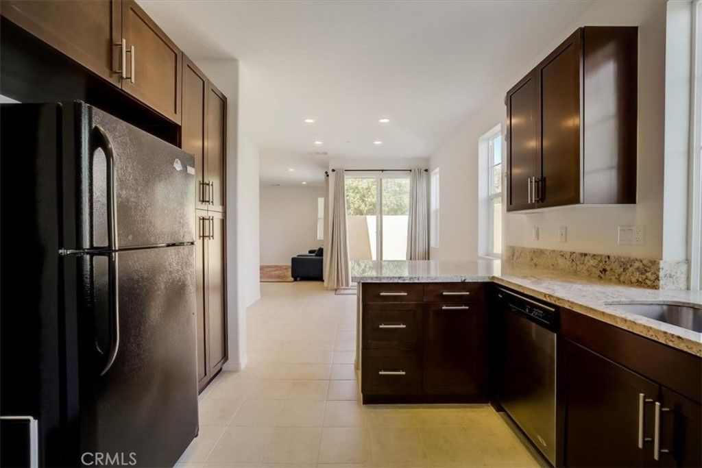 listing image 130727126225145545313
