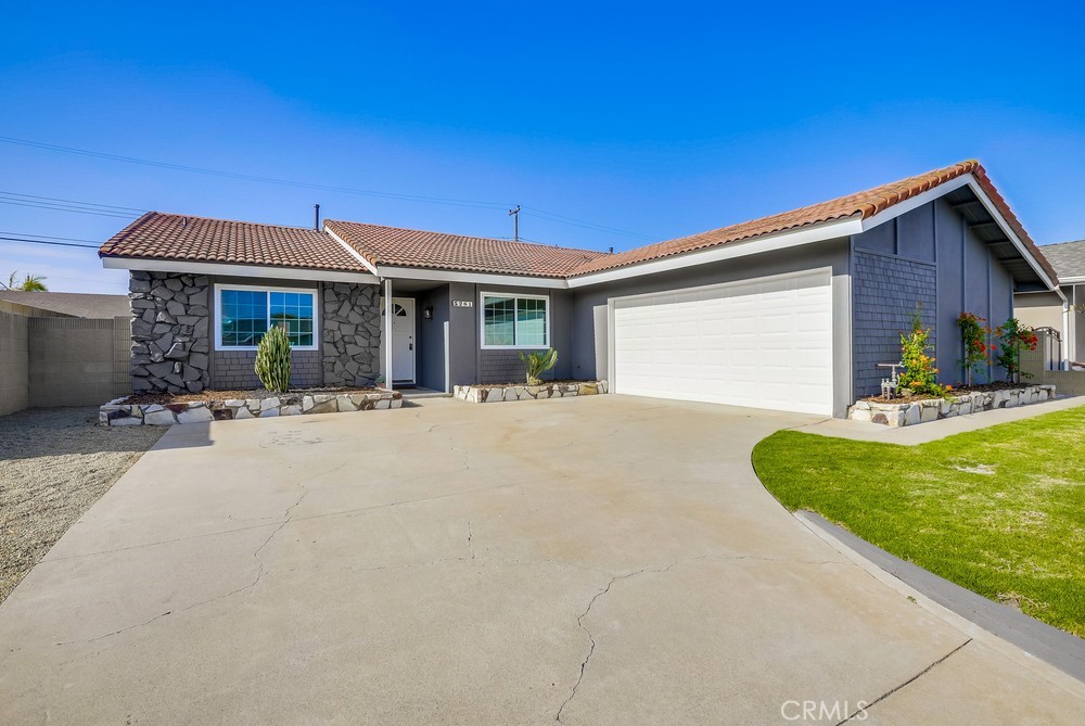 5281 Acacia Avenue