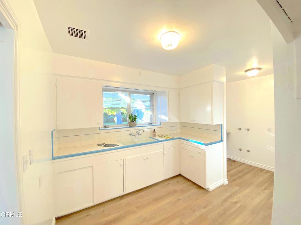 Photo 14 of 33 of 1667 Casitas Avenue house