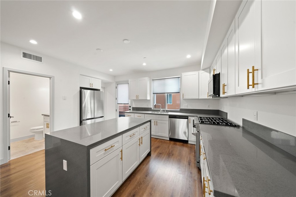24809 Narbonne Avenue 104 & 204