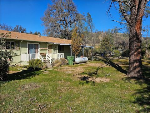 A home in Clearlake Oaks