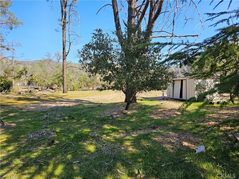 A home in Clearlake Oaks