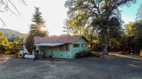 A home in Clearlake Oaks