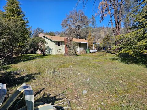 A home in Clearlake Oaks