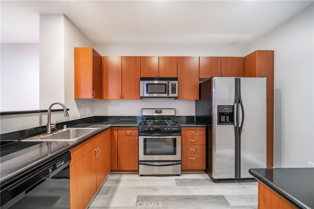 1801 E Katella Avenue 1041