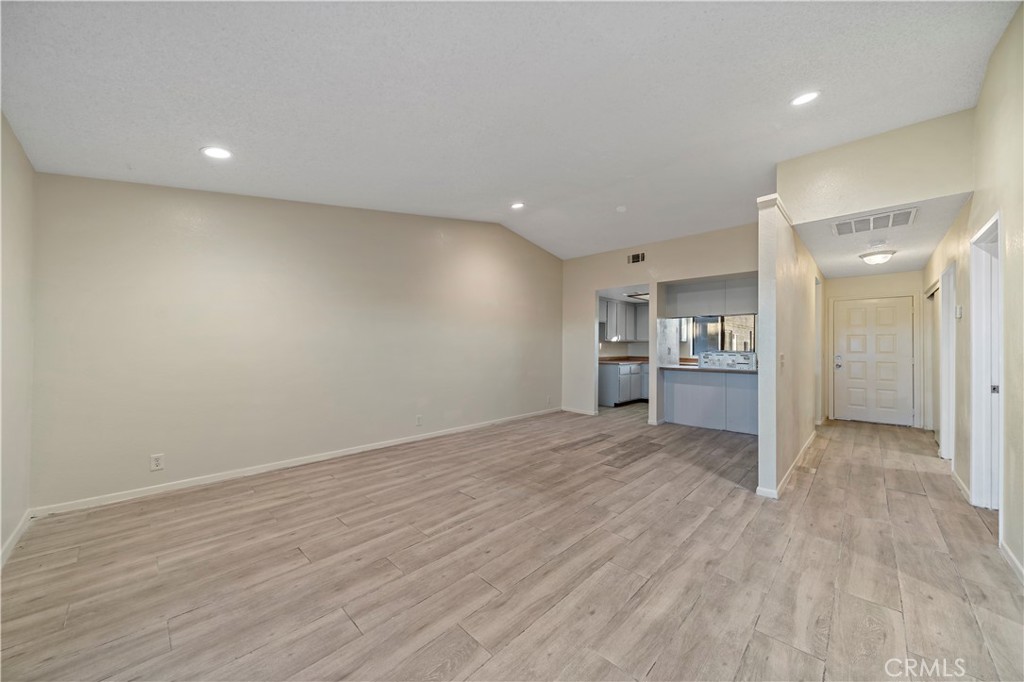 13584 Yakima Road