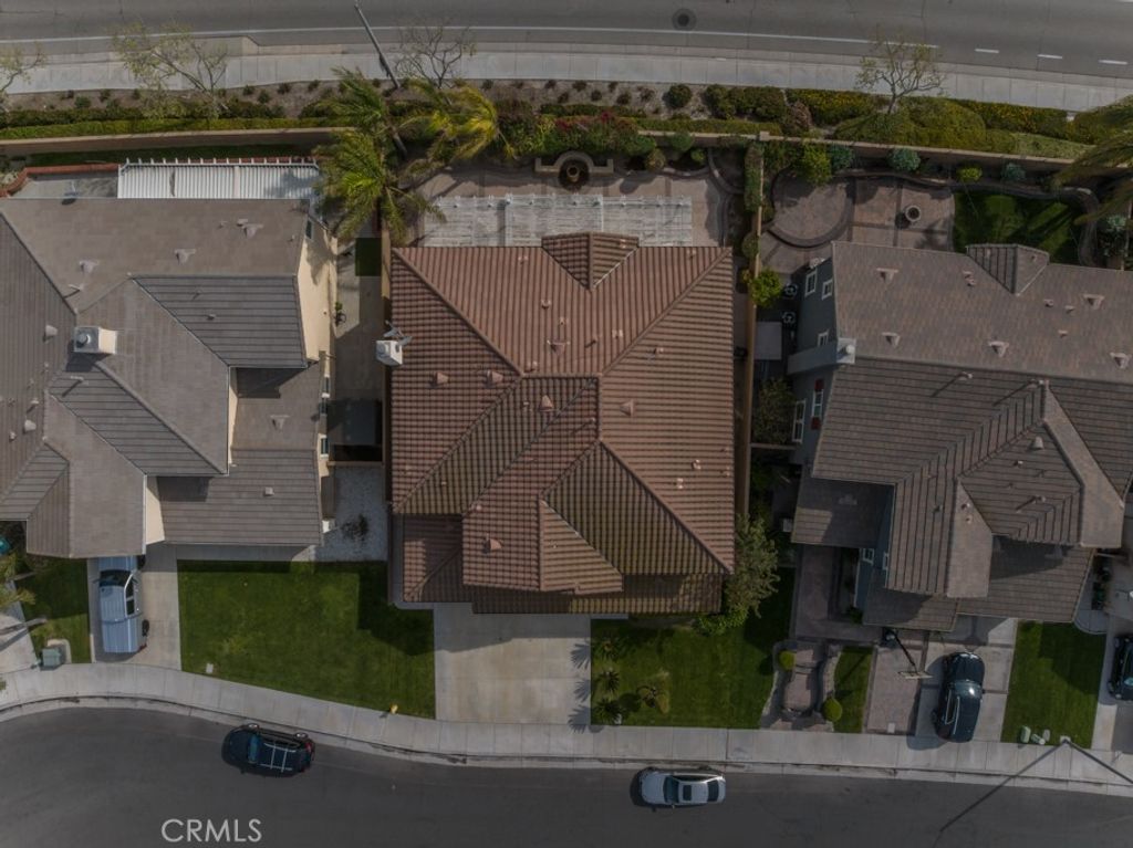listing image 72