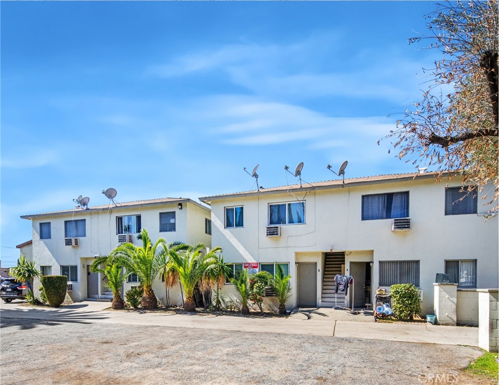 Properties 4 302 E Broadway Street