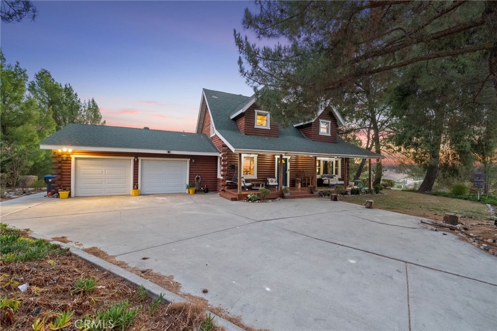 41810 Calle Cerro