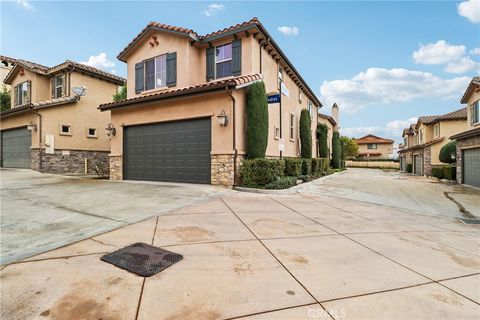 A home in Duarte
