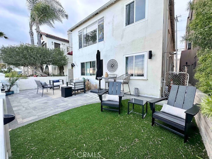 5267 E Ocean Boulevard 1