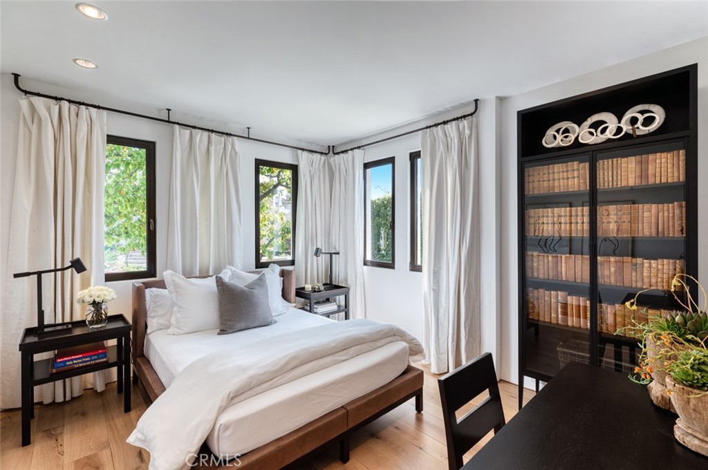 Emerald Bay (EB) - Residential Lease