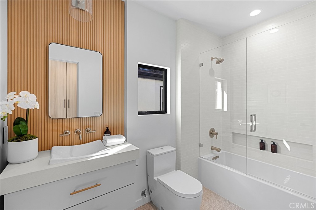 Lido Island (LIDO) - Residential