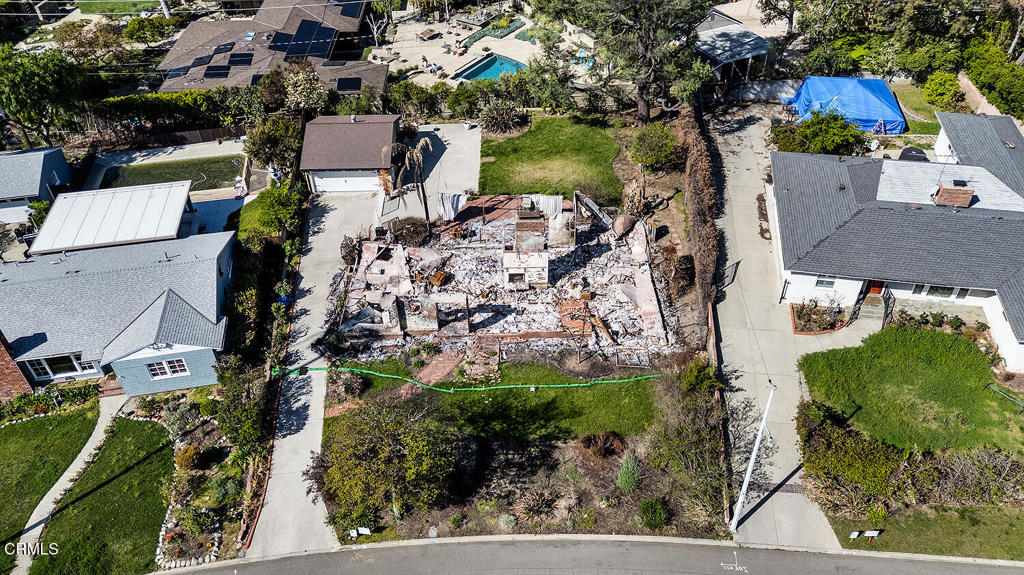 2221 Sinaloa Ave