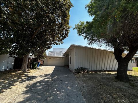 A home in Reseda