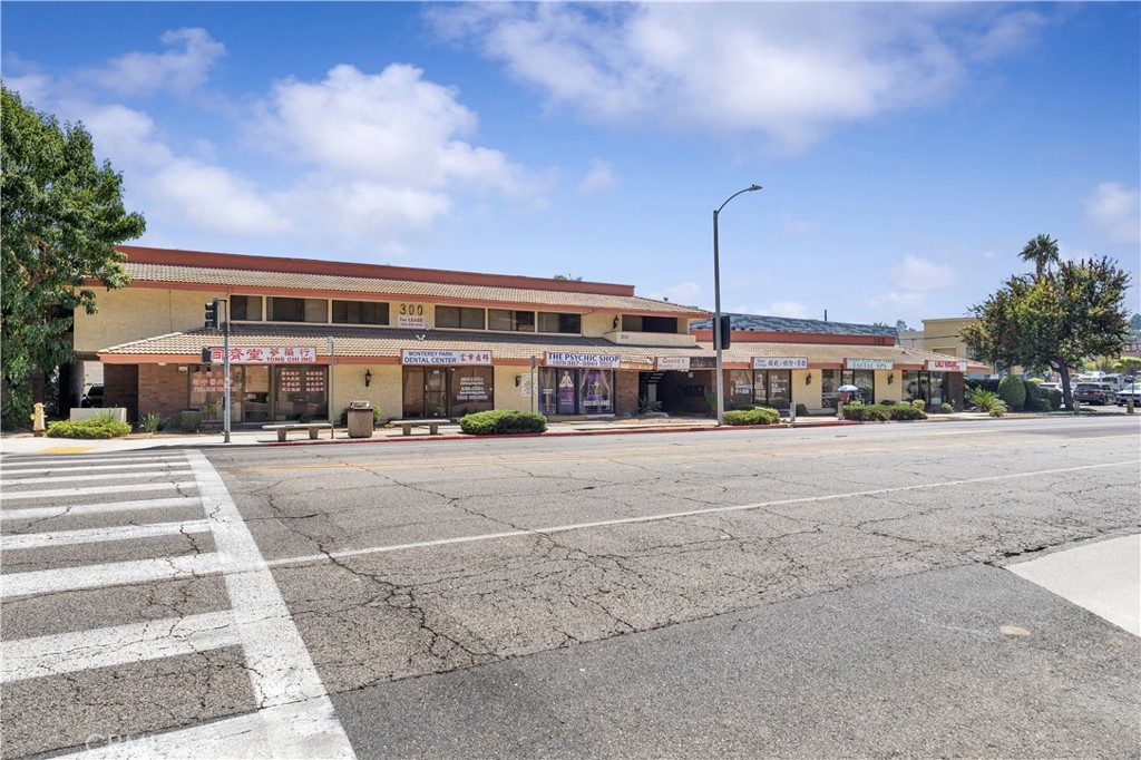 300 S Atlantic Boulevard