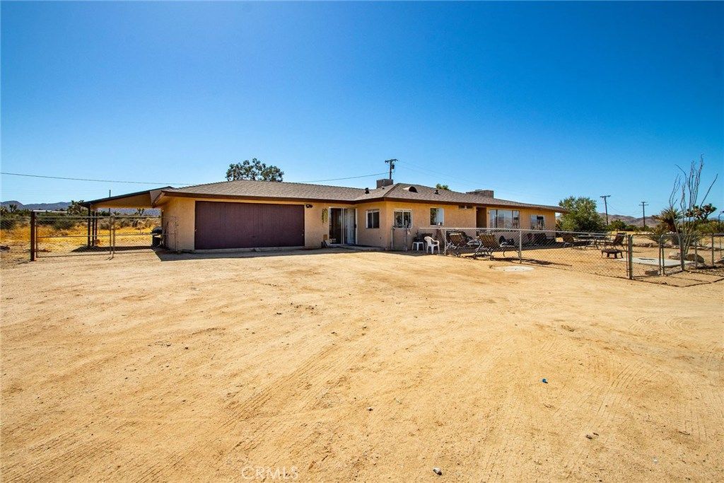listing image 130724702433288295935