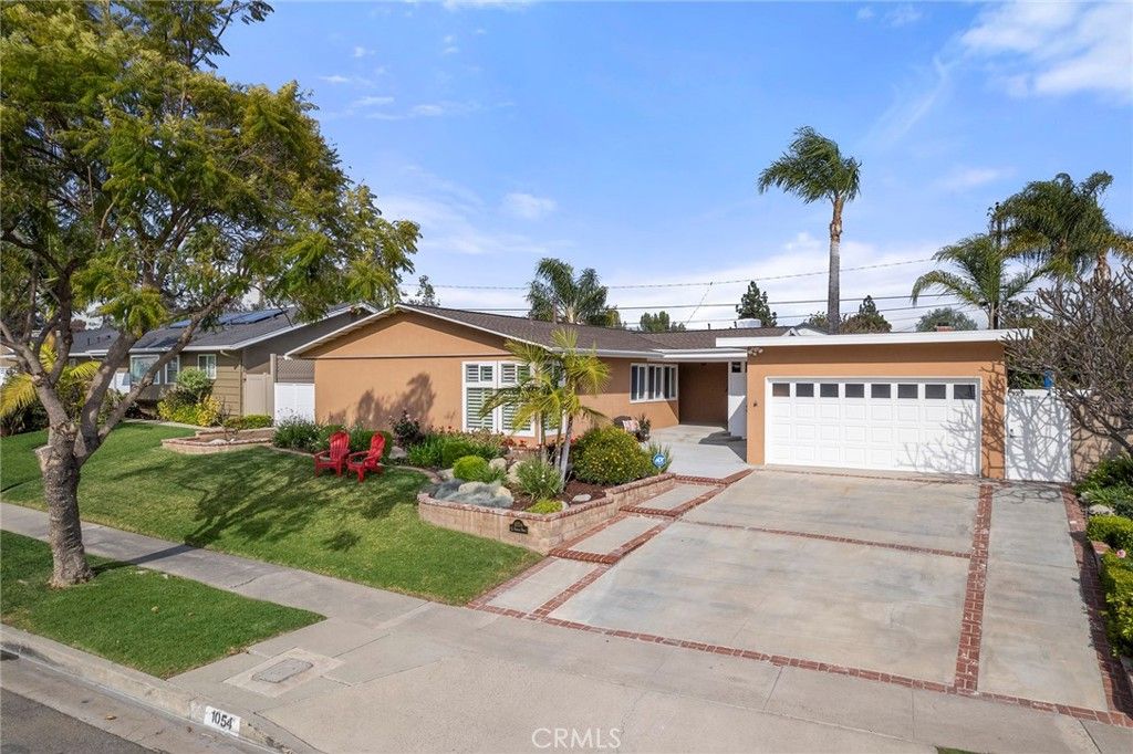 listing image 130729710130349510965