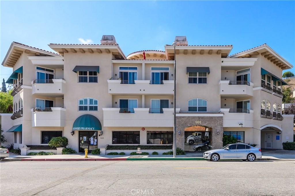THIS IS A STUNNING UNIT VERY NEAR THE ELEVATOR, SO EASILY ACCESSABLE! ONE ADULT MUST BE 55+ YEARS OLD! GLEAMING HARDWOOD FLOORING, BEDROOMS ARE CARPETED AND BATHS ARE TRAVERTINE! GOURMET KITCHEN WITH GRANITE COUNTERS AND BREAKFAST BAR, BEAUTIFUL WOOD CABINETRY, STAINLESS APPLIANCES INCLUDING THE REFRIGERATOR, GAS COOKING! FULLY AIR CONDITIONED AS WELL AS FORCED AIR HEATING! FIREPLACE IS GAS! LARGE PATIO/DECK OFF THE LIVING ROOM! TANKLESS WATER HEATER!
ONE PARKING SPACE CONVENIENT TO THE ELEVATOR! WALK TO THE FINE SHOPS AND RESTAURANTS! SORRY NO PETS OR SMOKING! ROOF TOP DECK WITH OUTDOOR SEATING AND BARBEQUE! SECURITY BUILDING AND GARAGE!