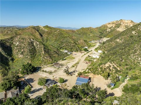 A home in Castaic