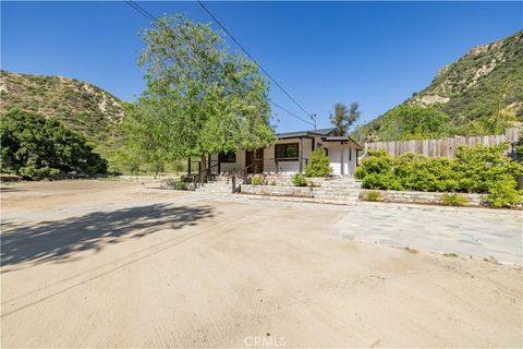 A home in Castaic