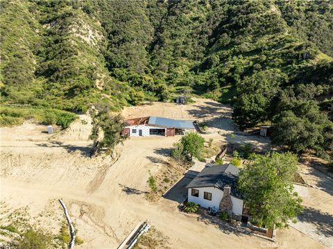 A home in Castaic