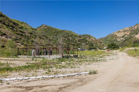 A home in Castaic