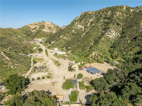 A home in Castaic