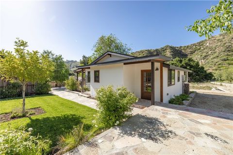 A home in Castaic