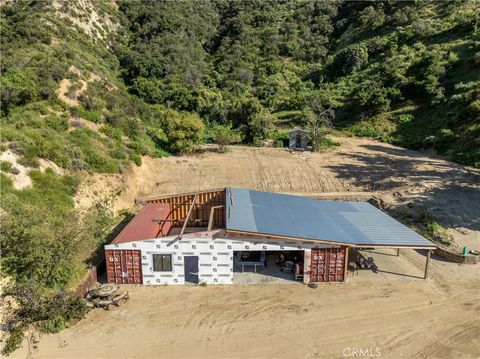 A home in Castaic