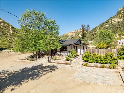 A home in Castaic