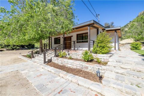 A home in Castaic