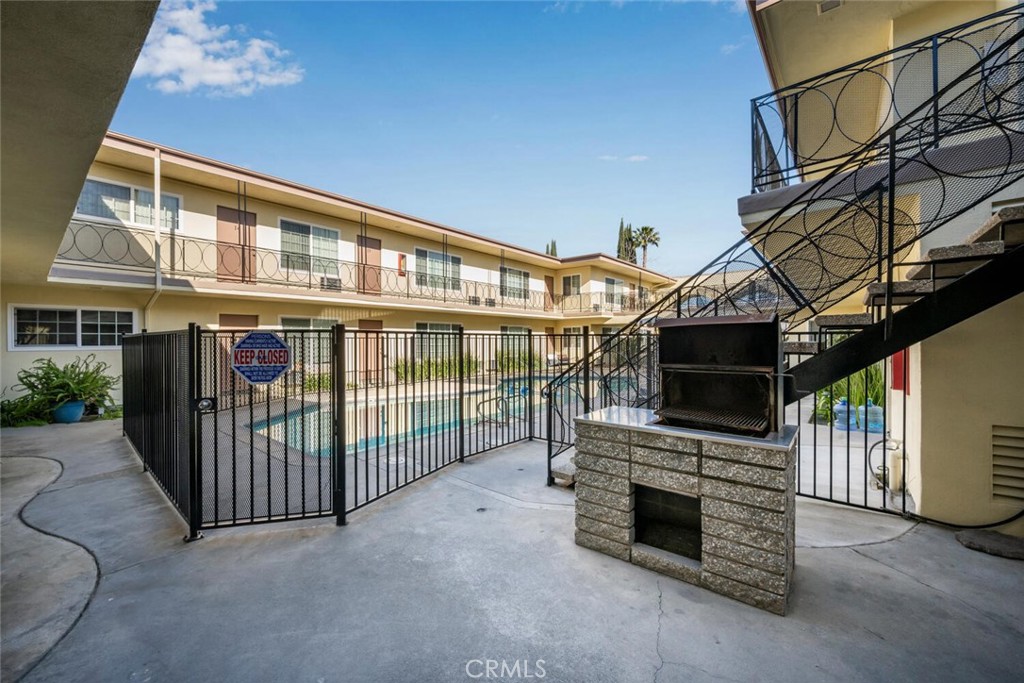 Los Alamitos - Residential Income