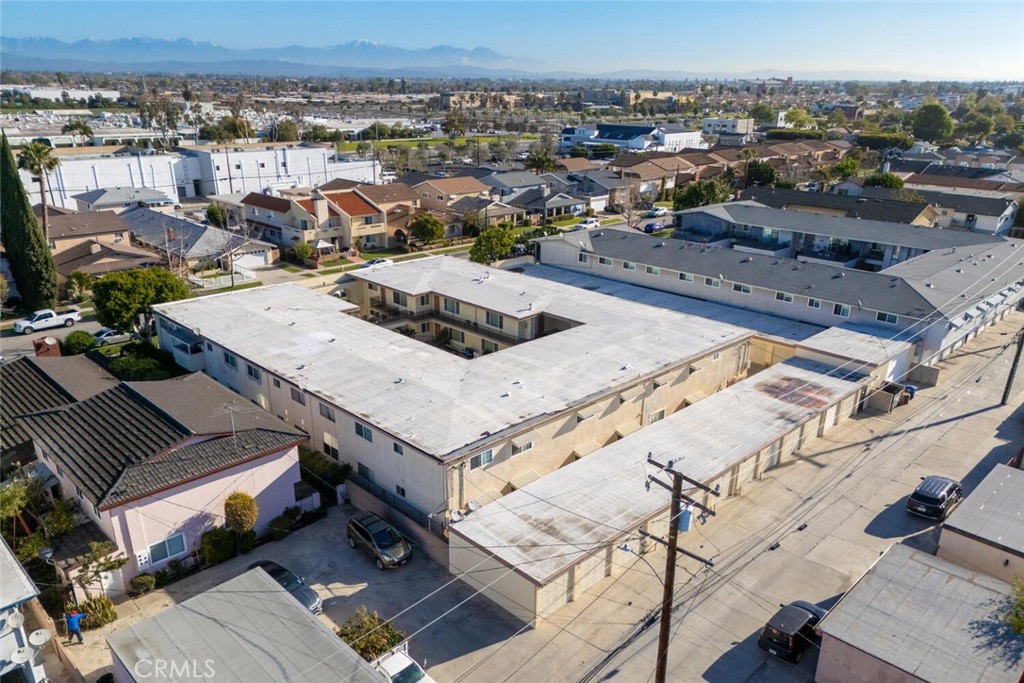 Los Alamitos - Residential Income