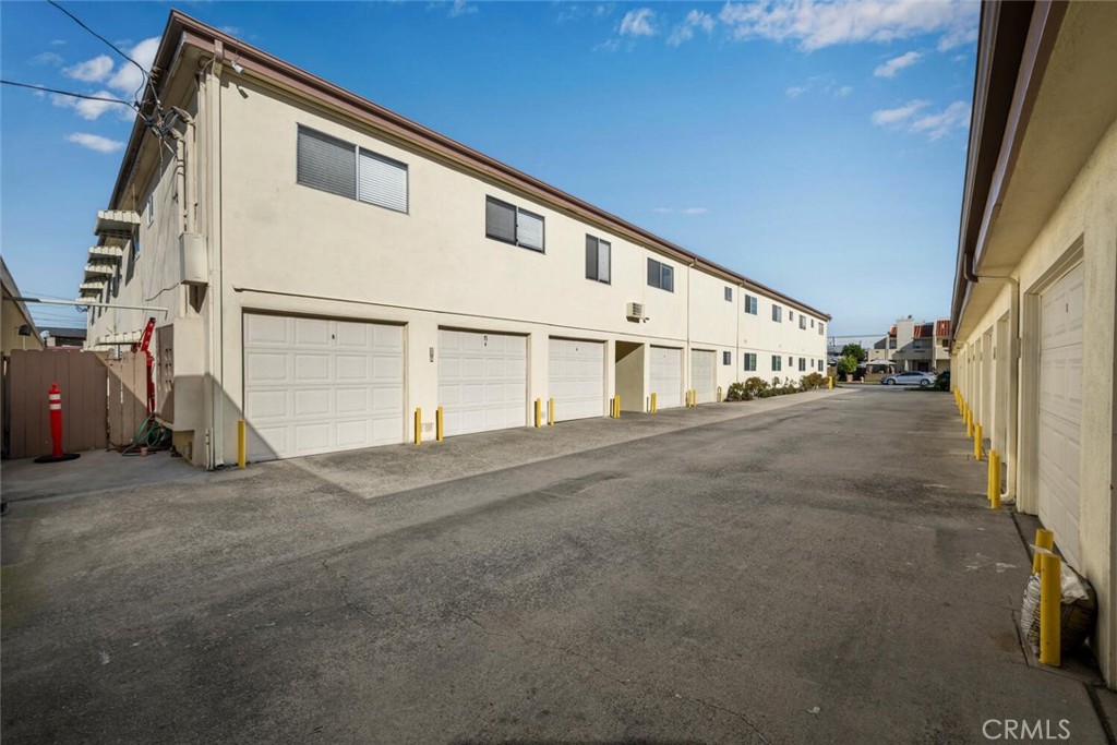 Los Alamitos - Residential Income