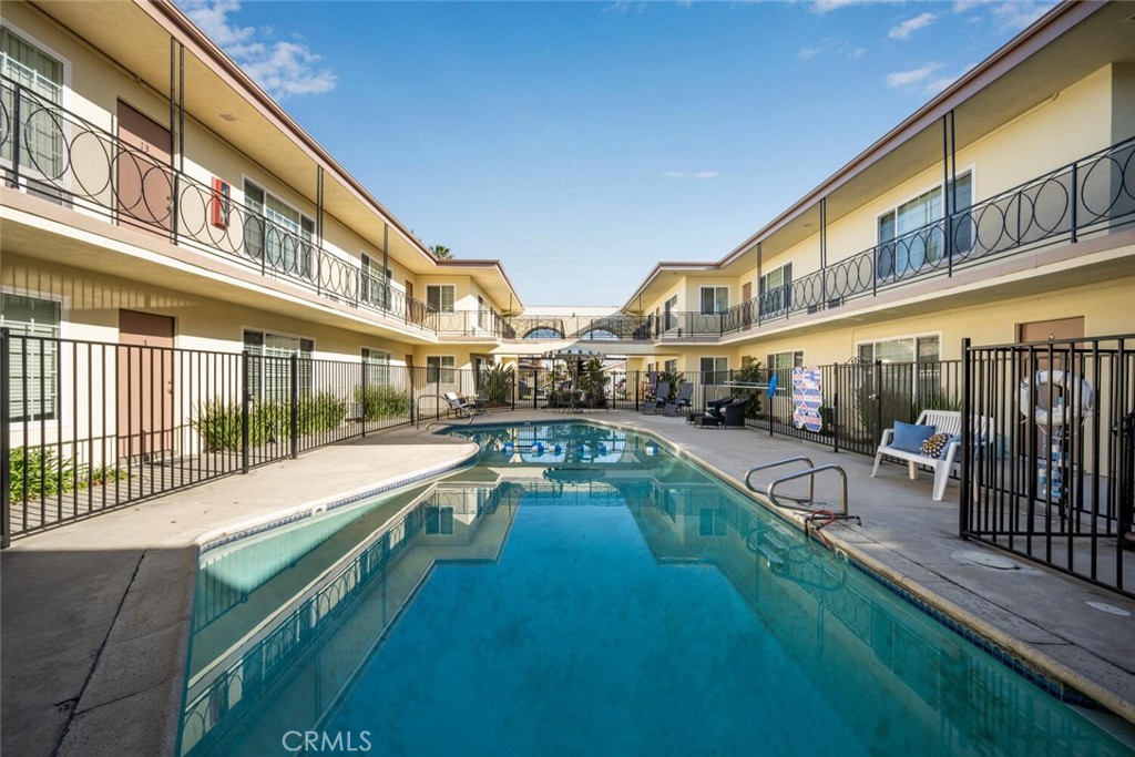 Los Alamitos - Residential Income