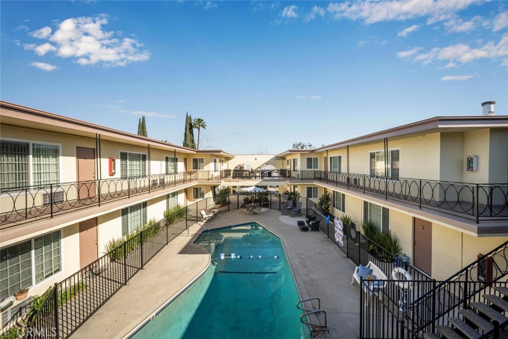 Los Alamitos - Residential Income