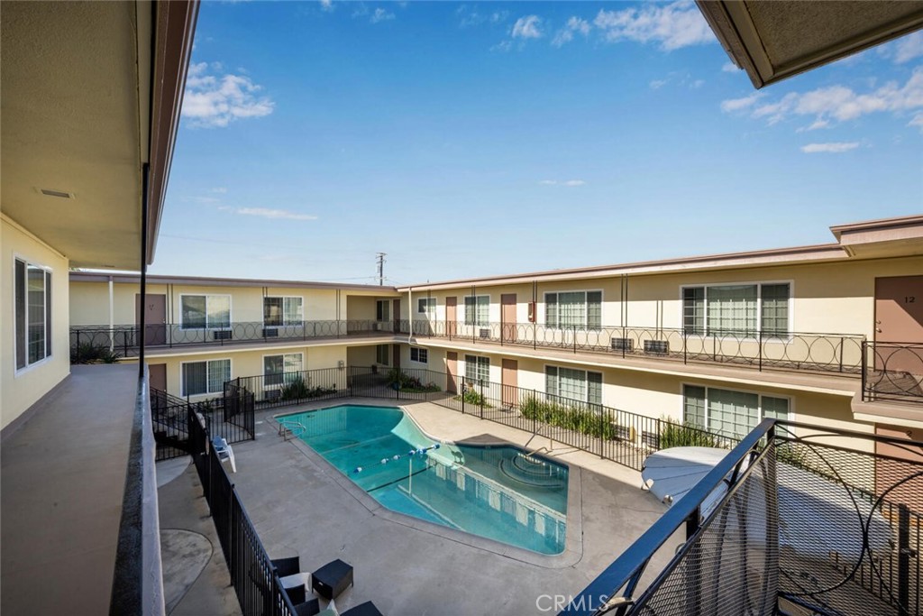 Los Alamitos - Residential Income