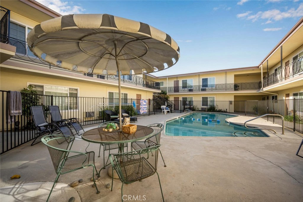 Los Alamitos - Residential Income